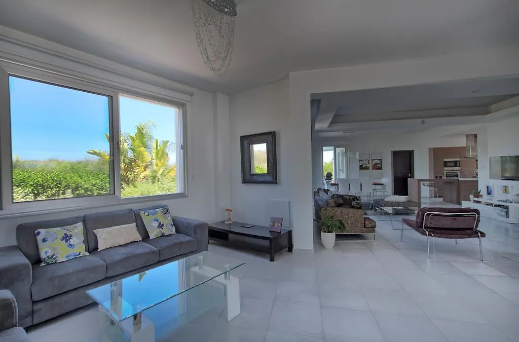 Akefalou Bay Villa Protaras 0*,