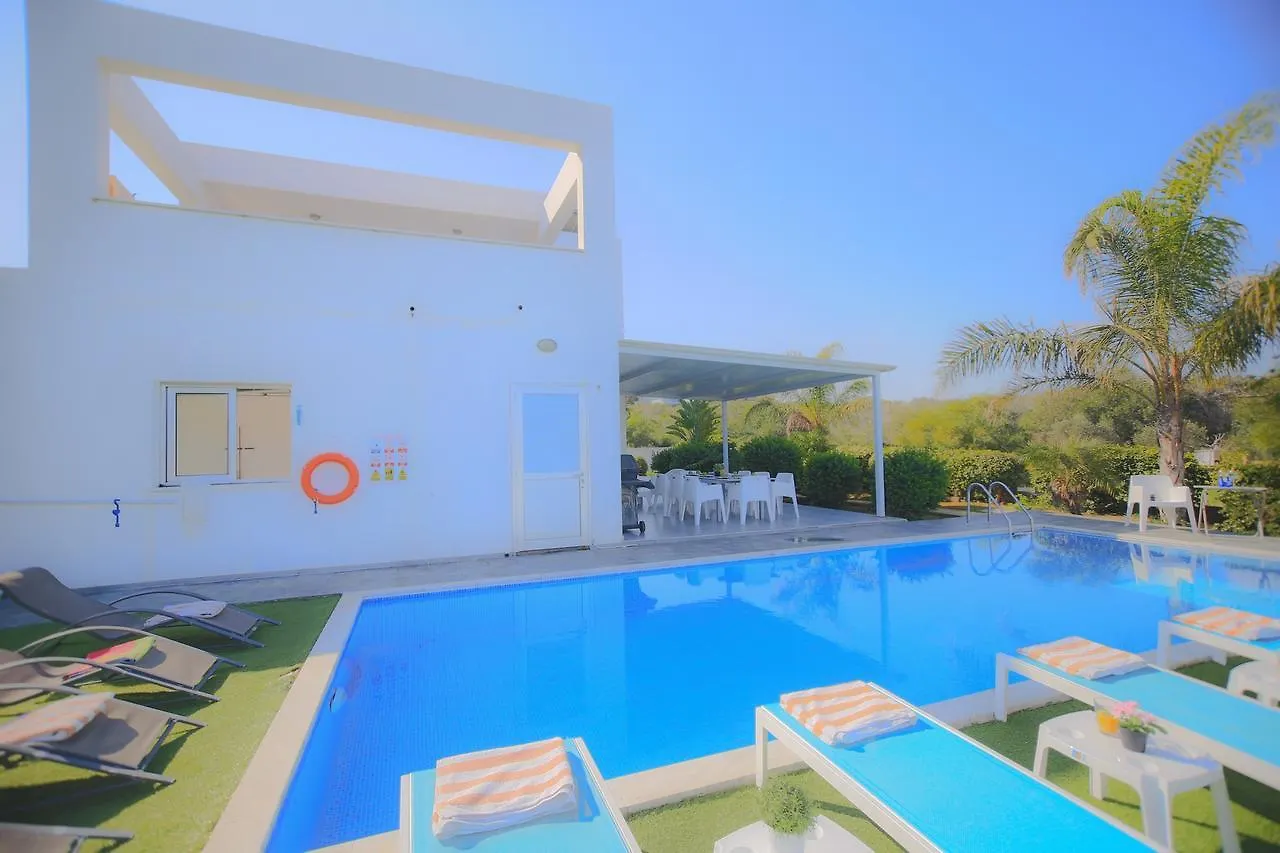Akefalou Bay Villa Protaras 0*,  Kıbrıs